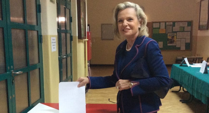 Anna Maria Anders ponownie powalczy o Senat!
