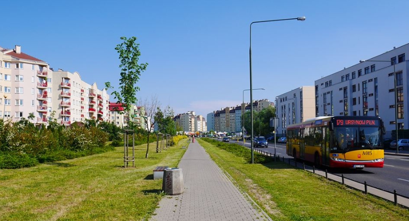 Projekt pasa dla rowerzystów na ul. Stryjeńskich nie do końca przemyślany