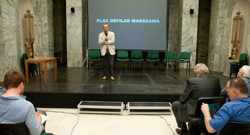 Jak będzie wyglądał Plac Defilad? Trwają konsultacje