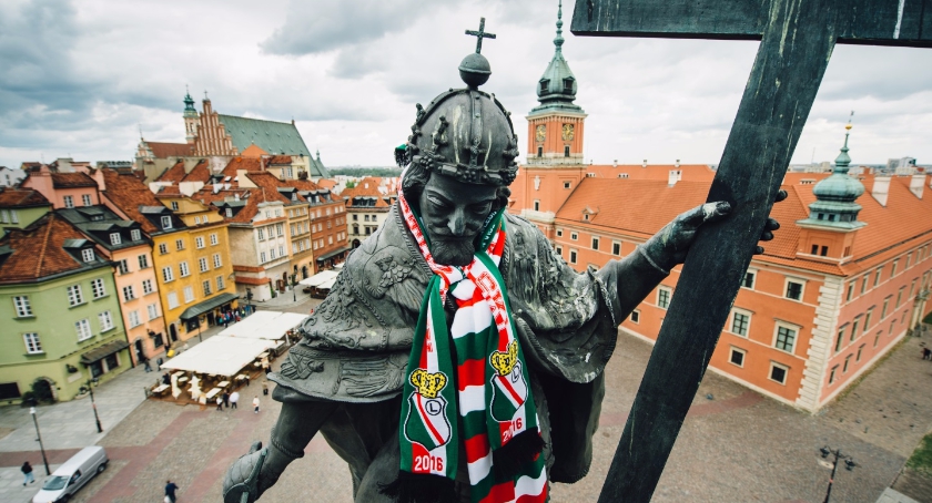 Zygmunt już w szaliku Legi!