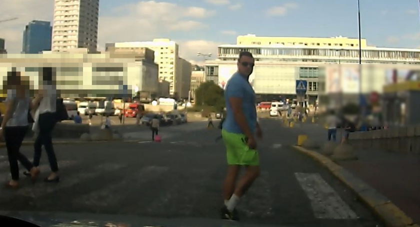 Uszkodził samochód. Znasz tę osobę?
