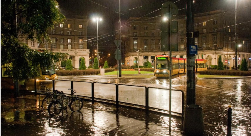 IMGW ostrzega przed ulewami. Alert I stopnia dla Mazowsza
