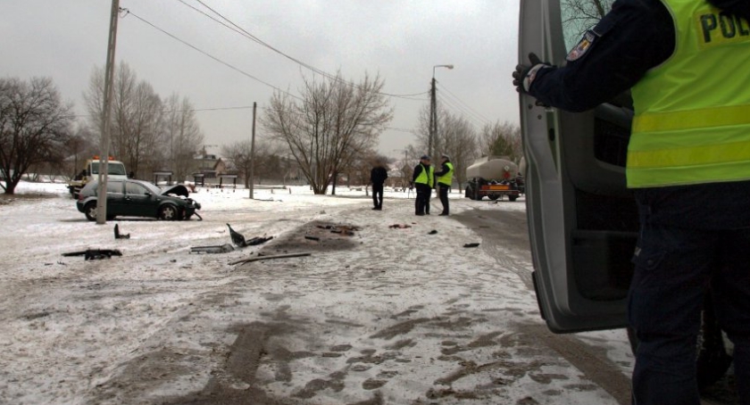 Policja apeluje o rozwagę na drodze