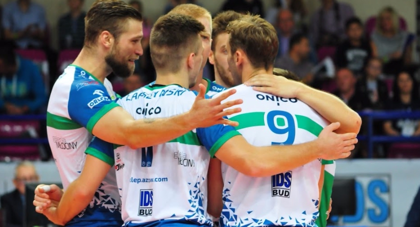 Kolejny pięciosetowy mecz Politechnik. Jastrzębski Węgiel triumfuje 