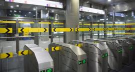 Modernizacja drugiej linii metra M2: kasowniki z QR kodem