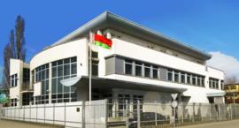 Wybory prezydenckie na Białorusi - kolejka pod ambasadą.