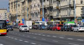 Aleje Jerozolimskie zostały zalane. Mieszkańcy bez wody!