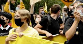 Protest Extinction Rebellion zmienił się w blokadę. Policja zareagowała.