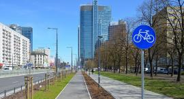 Nowe drogi dla rowerów i stojaki rowerowe dla Warszawy