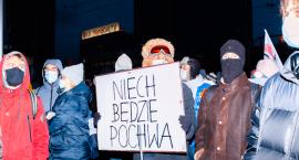 W imię matki, córki, siostry - kolejny protest Strajku Kobiet
