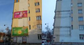 ZDM ściągnął kolejne nielegalne reklamy w Warszawie