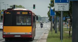Autobusem w Warszawie szybciej niż samochodem?