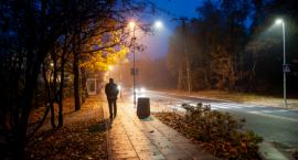 Nielegalne ogłoszenia, pseudograffiti i nocni goście