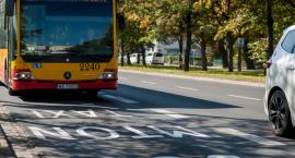 Warszawa zyska prawie 40 km nowych buspasów! Gdzie? [LOKALIZACJE]