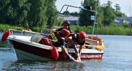 RCB ostrzega przed utonięciami, skoro coraz więcej czasu spędzamy nad wodą 