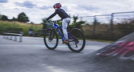Egzamin dla chętnych na kartę rowerową w ramach bezpiecznych wakacji
