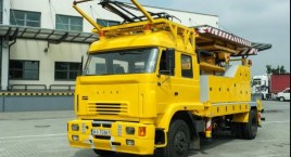 Specjalny wóz od Tramwajów Warszawskich trafił na Ukrainę [ZDJĘCIA]