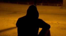 Chciał targnąć się na swoje życie. Policjanci go uratowali