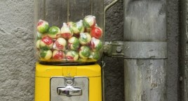 Żujmy i żujmy. To w końcu Światowy Dzień Gumy do Żucia