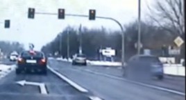 Przejechał na czerwonym świetle, jego instruktor został ukarany