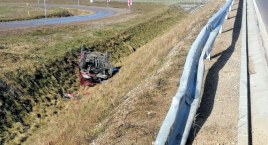 Wypadek na S7. Matka wiozła dzieci, nie mieli zapiętych pasów [ZDJĘCIA]