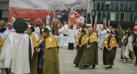 Boże Ciało: w tym roku przez Warszawę przejdą dwie procesje