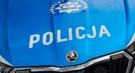 Kierowca wjechał w budynek