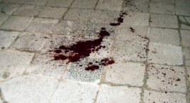 Brutalny atak na nastolatków. Jednego dźgnięto w brzuch. Mówił, że nie chce umierać