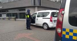Pijana wsiadła za kierownicę. Wcześniej pytała o coś strażników