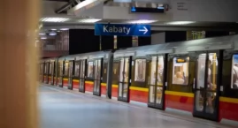 Pociągi linii metra M1 i weekendowe kursowanie
