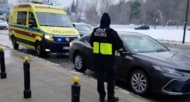 Samochody zatarasowały ruchliwą ulicę. Nie bez powodu