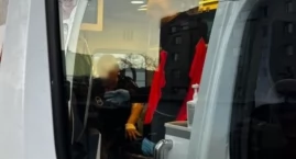 Strażnicy miejscy zauważyli nieprzytomną kobietę