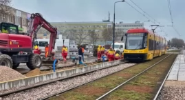 Powstają nowe perony przystankowe wzdłuż ul. Obozowej!
