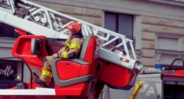 Pożar w kamienicy na Śródmieściu