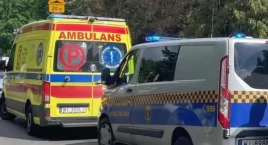 Zbiegowisko przed lokalem wyborczym na Targówku