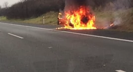 No i po kolejnym elektryku. Pożar auta na Ursynowie