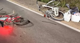 Potrącenie ROWERZYSTÓW po zmroku. Wypadek mógł skońc&hellip;