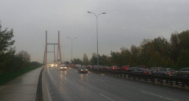 Wypadek na Trasie Siekierkowskiej i ogromne korki. M&hellip;