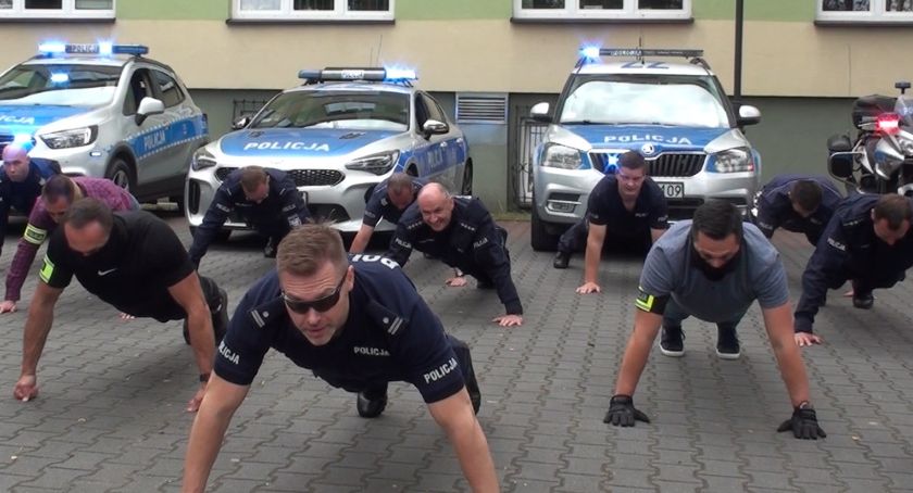 Otwoccy policjanci podjęli #GaszynChallenge dla małego Kubusia