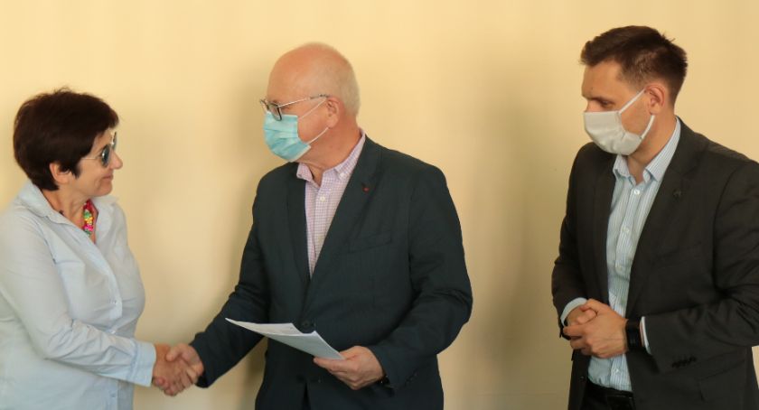 Przy hospicjum w Otwocku powstanie ogród sensoryczny
