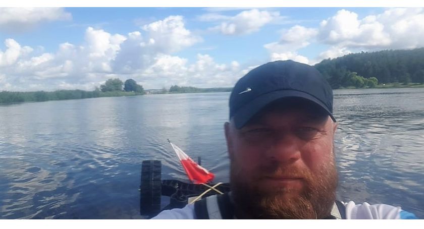 Karczewski nauczyciel pokonał ponad 1300 km kajakiem - dla upamiętnienia Cudu nad Wisłą 