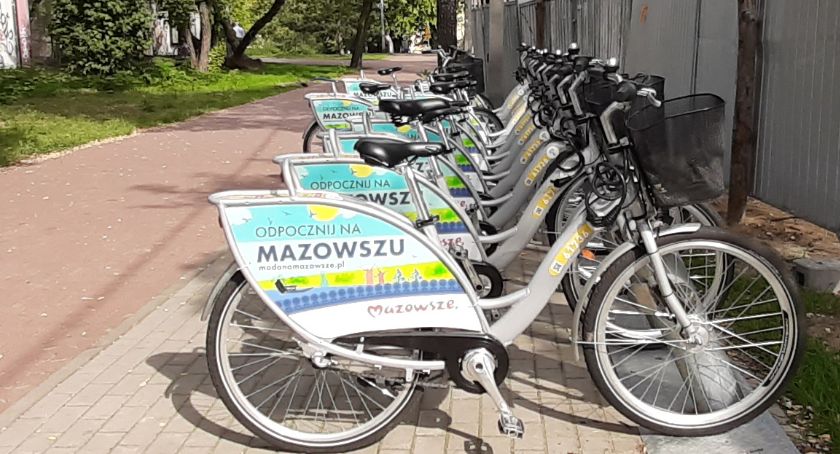 Dzień bez samochodu na rowerach miejskich w Otwocku