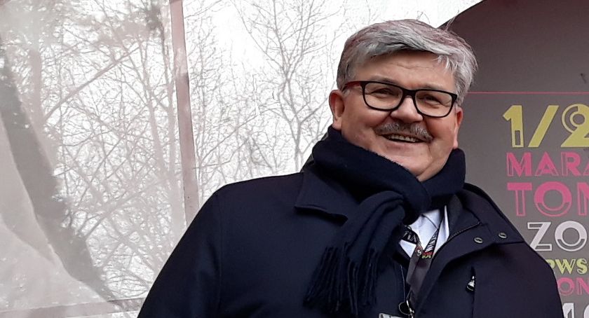 Wójt Wiązowny choruje na covid-19