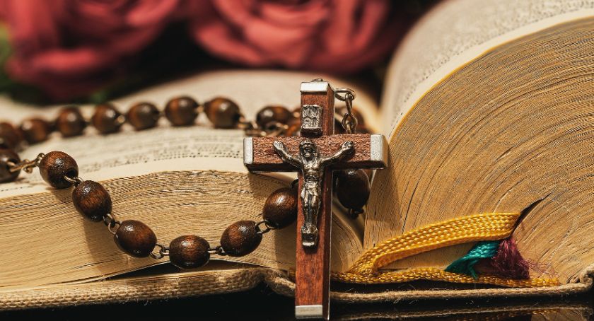 „Różaniec do granic nieba” - akcja w kościołach i w domach