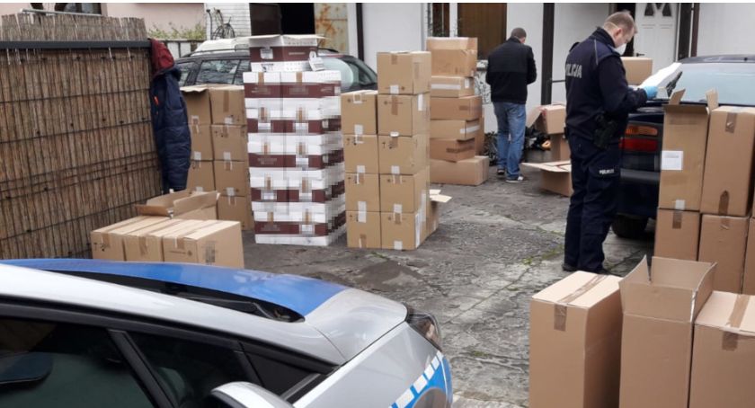 Józefów: Przez chorobę wpadła z 660 tys. nielegalnych papierosów