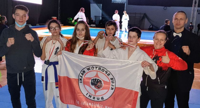 Mikołajkowe medale zawodników KSW Bushi