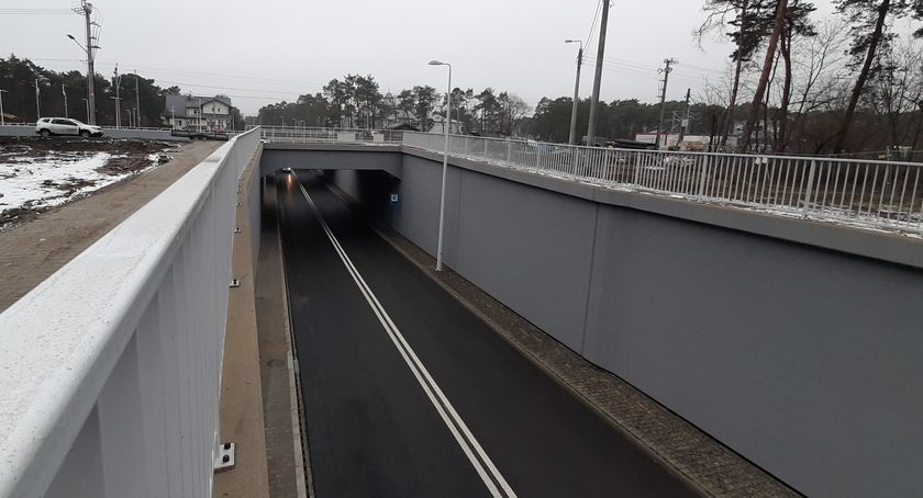 Tunel w Żeromskiego otwarty. Otwierają też przejazdy na trasie Otwock-Pilawa