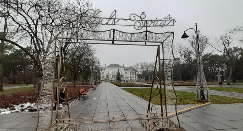 Otwock udekorowany na święta