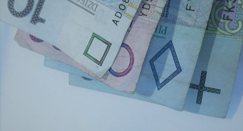Diety otwockich radnych za pracę, czy za bycie radnym?