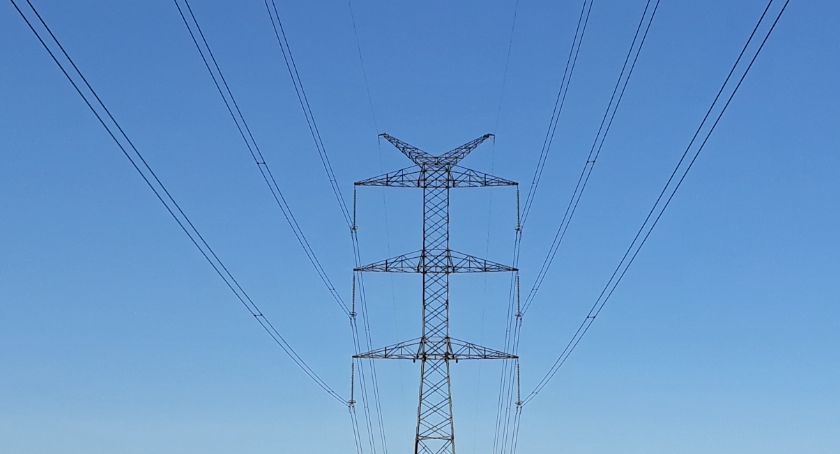 Przebudowa linii elektroenergetycznej wysokiego napięcia coraz bliżej